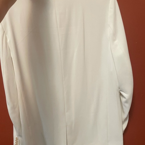 Blazer - Picture 3 of 3